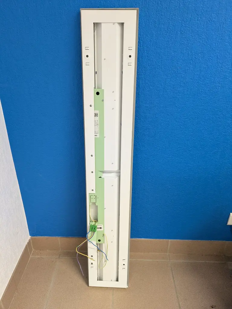 Luminaire plafonnier Led PHILIPS L: 120 cm x l: 20 cm 