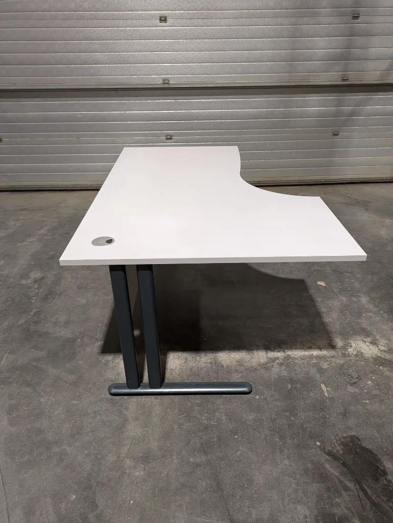 Bureau avec un angle longueur : 1m60
