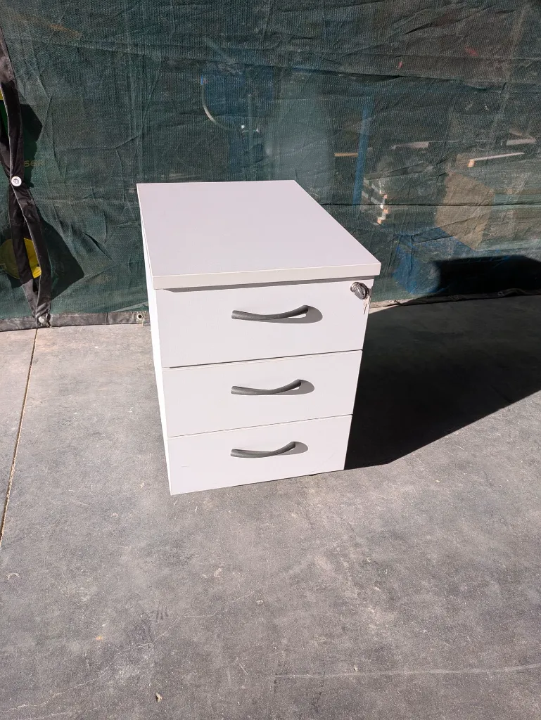 Meuble de bureau 3 tiroirs (photo 1)