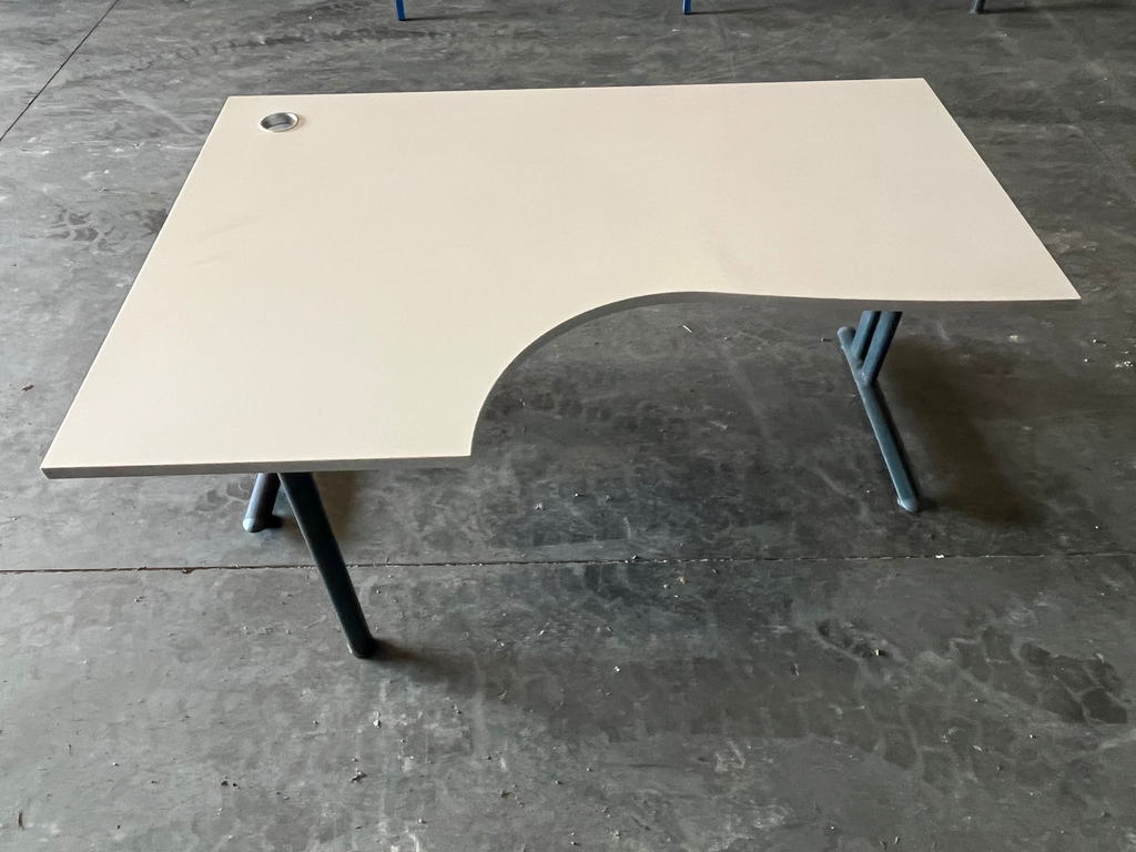 Bureau d'angle compac (retour a gauche)