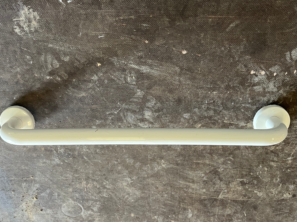 Porte-serviette alu recouvert d'un pvc blanc 