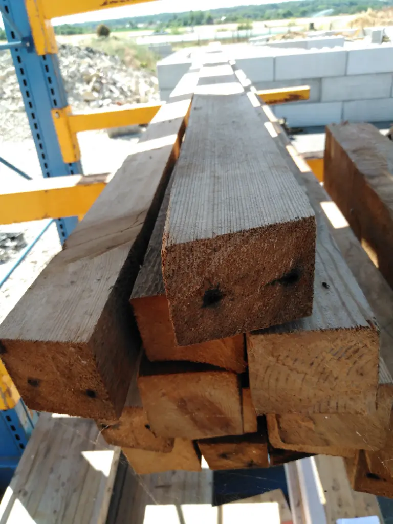 Chevron Sapin L 3,40 cm 6 x 7 cm 