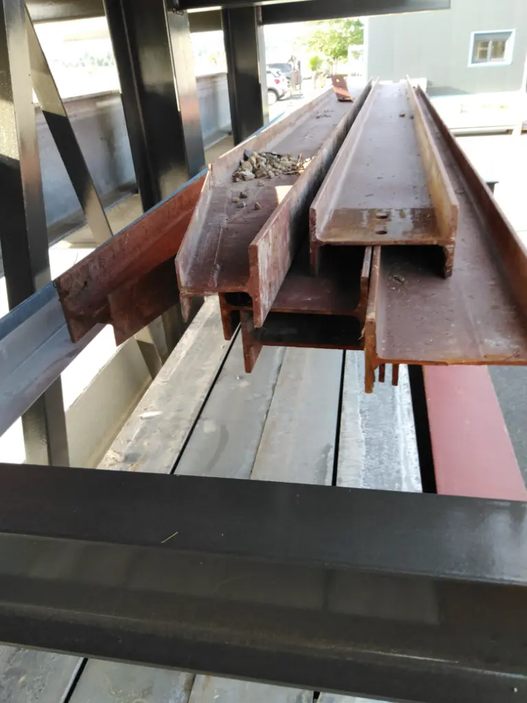 Poutrelle profile IPN en acier L 3,40 m l 10 cm x H 20 cm