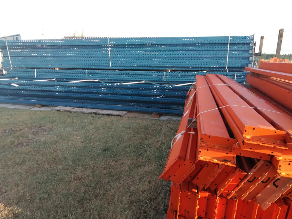 Rack à palettes 2 échelle 6 lisse L 2,78 m l 1,04 m H 8,26 m