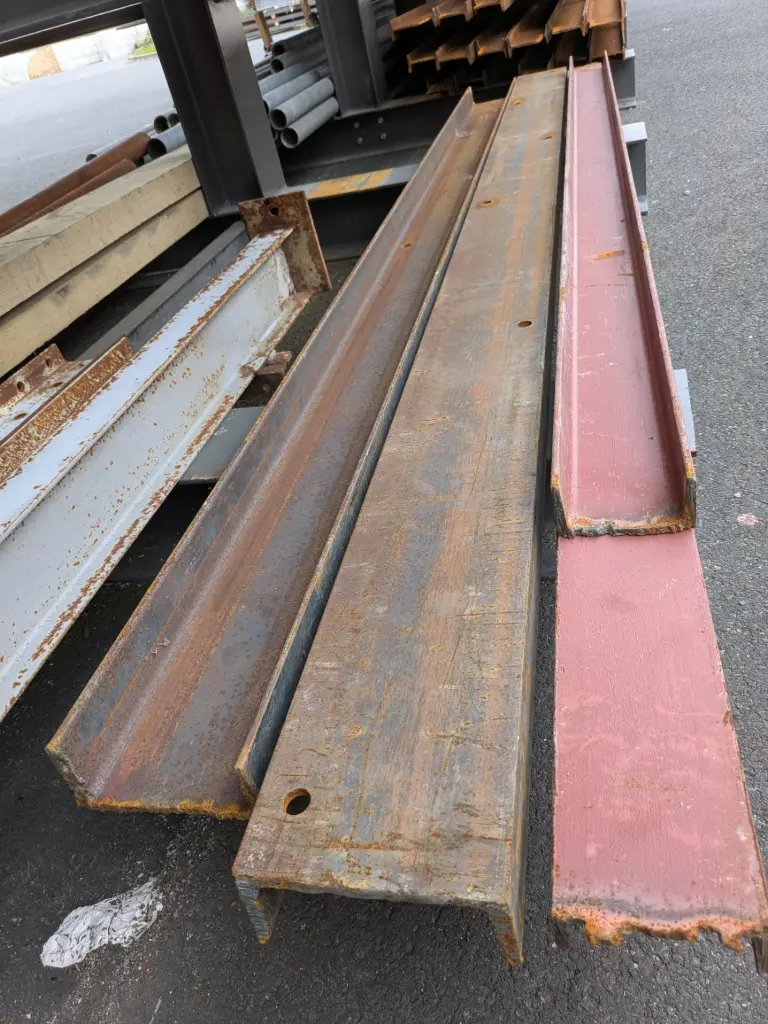 Poutrelle profil UPN 180 L de 3m00 x 18 cm x 7 cm