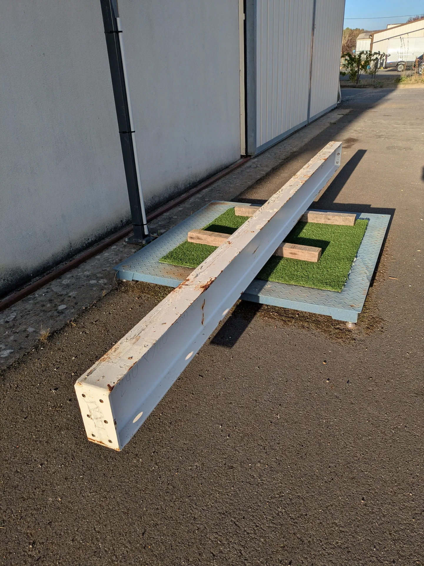 Poutrelle profil IPN 240 L: 3m85   24cm x 12cm