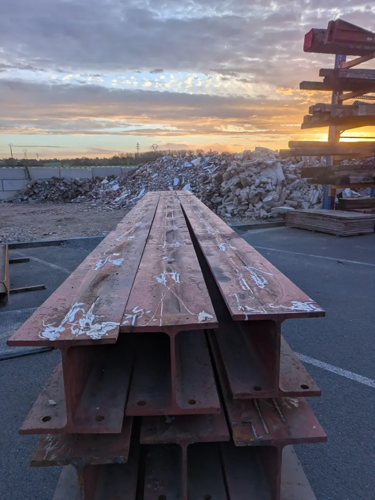 Poutrelle profil HEB 240 L: 6m   24 cm x 24 cm