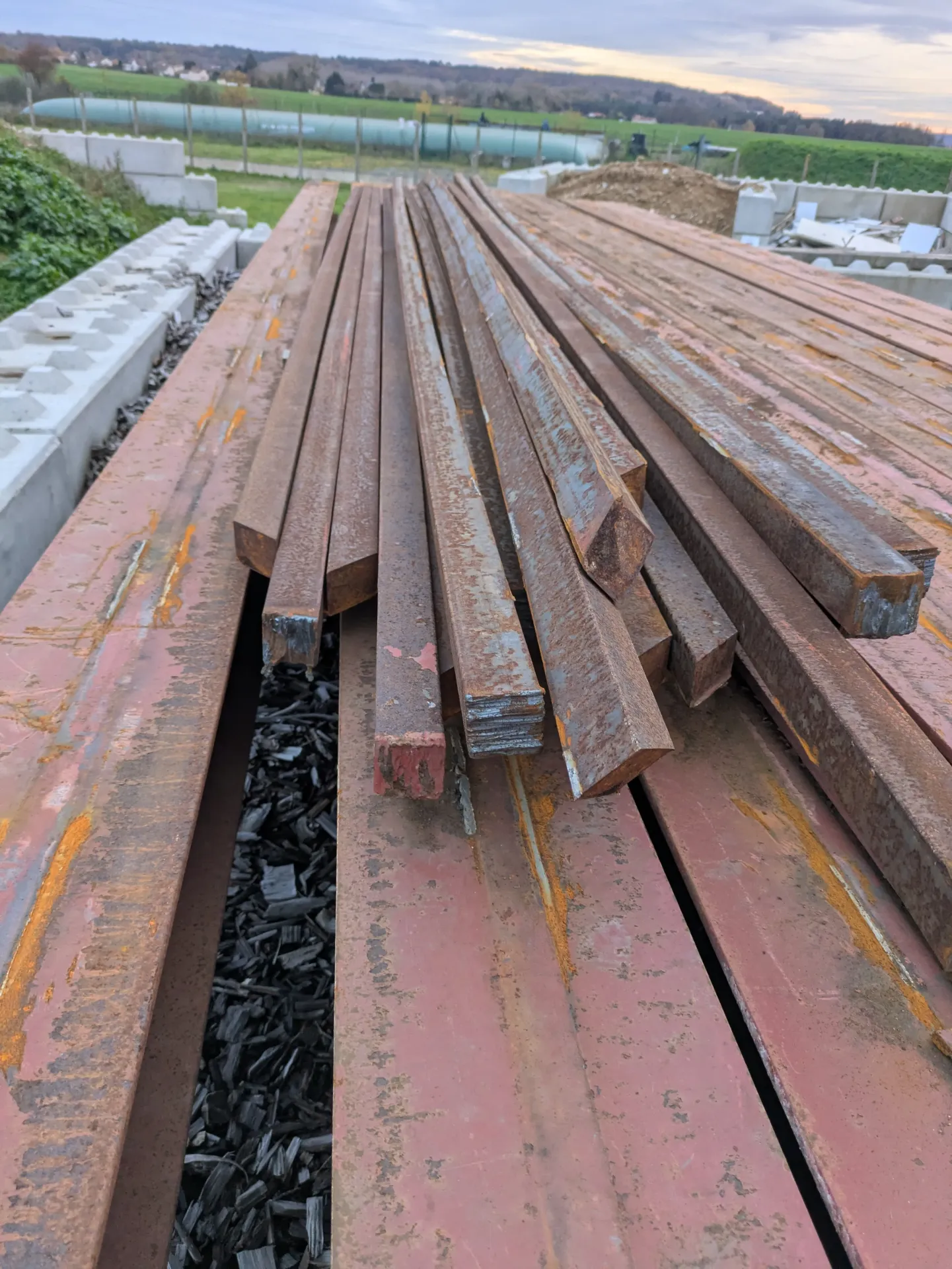 Barre Fer carré plein en acier - 50 x 50 - 5m80