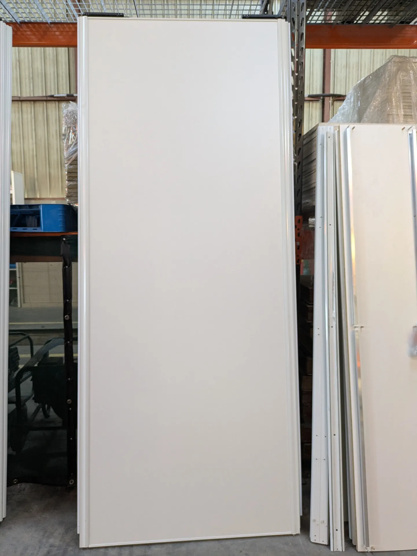 Porte de placard coulissant : hauteur 2m65 par 3m15 largeur