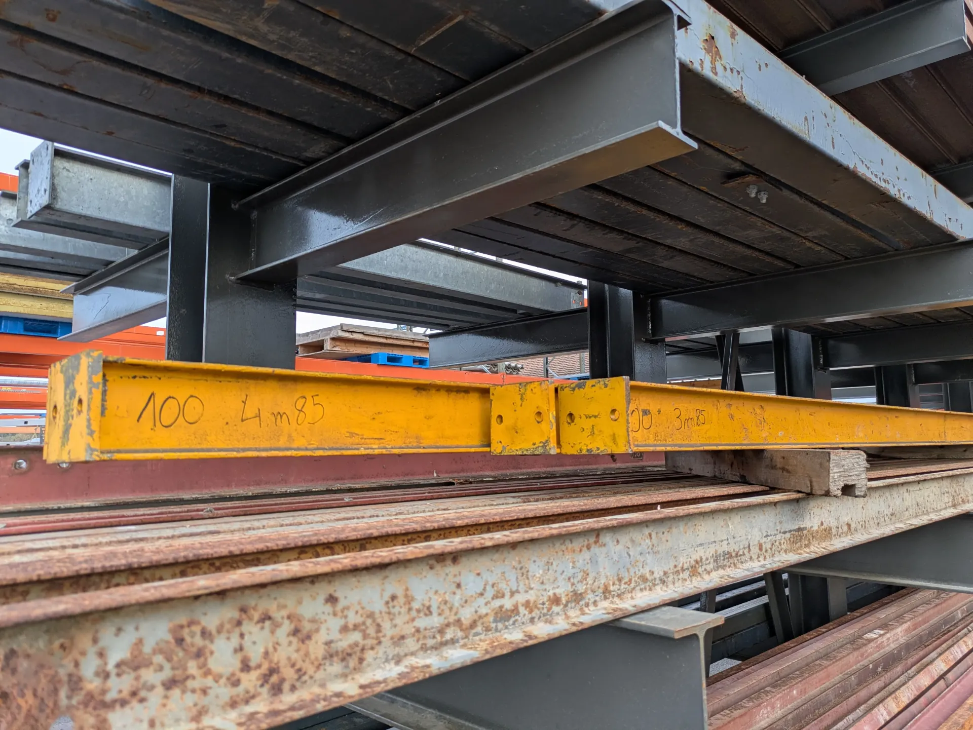 Poutrelle profil IPN 100 L: 4 m 85