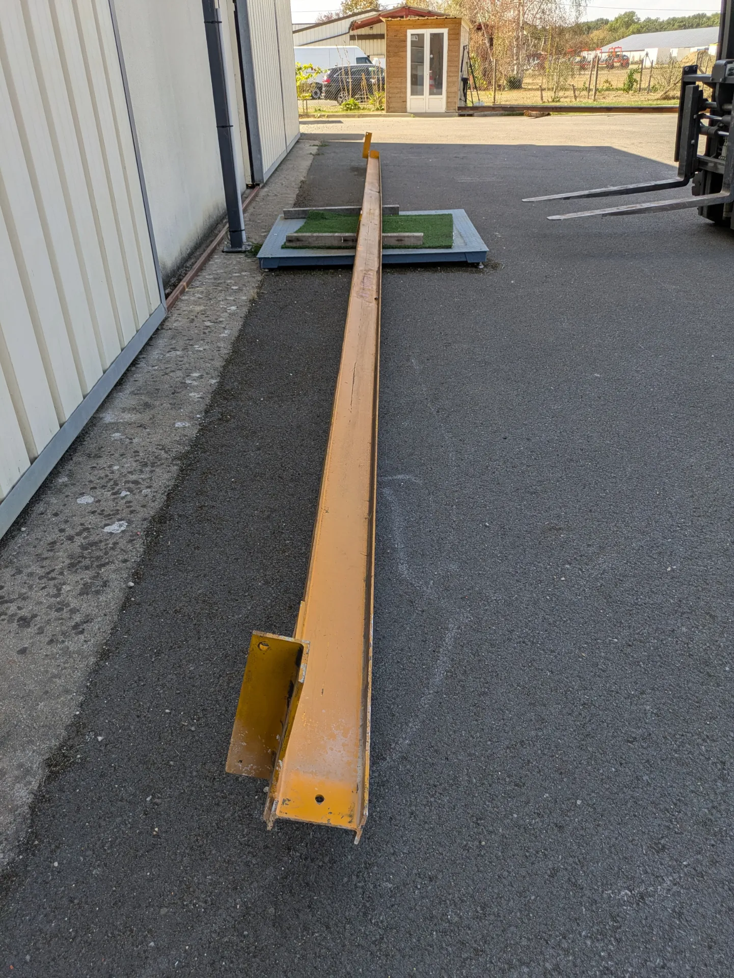 Poutrelle profil IPN 140 L: 9 m 70